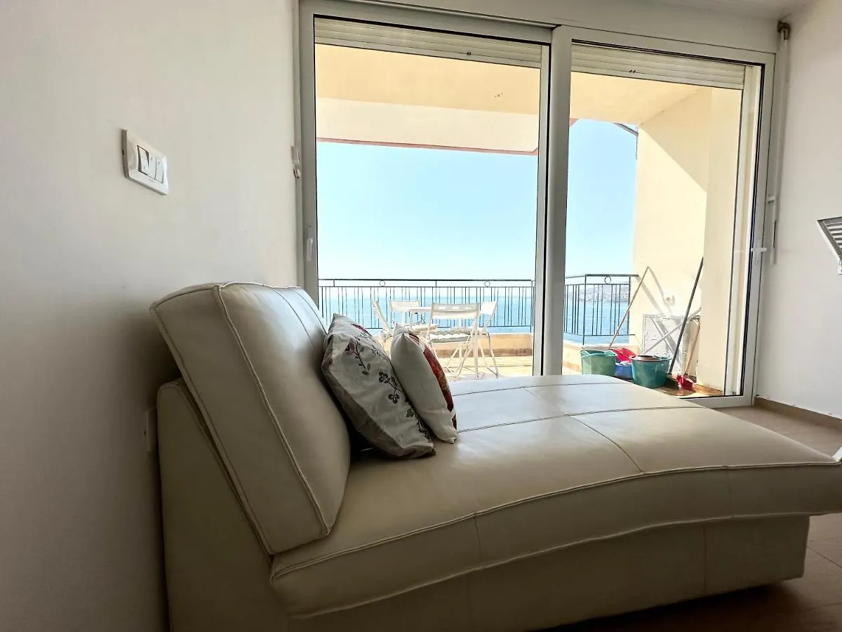 K&T Seaside Deluxe Twobedroom Apartment ساراندا