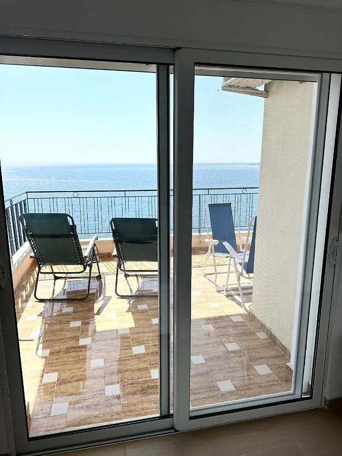 K&T Seaside Deluxe Twobedroom Apartment ساراندا ألبانيا