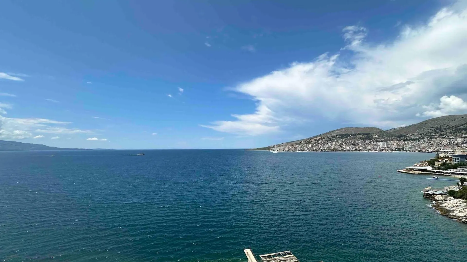K&T Seaside Deluxe Twobedroom Apartment ساراندا