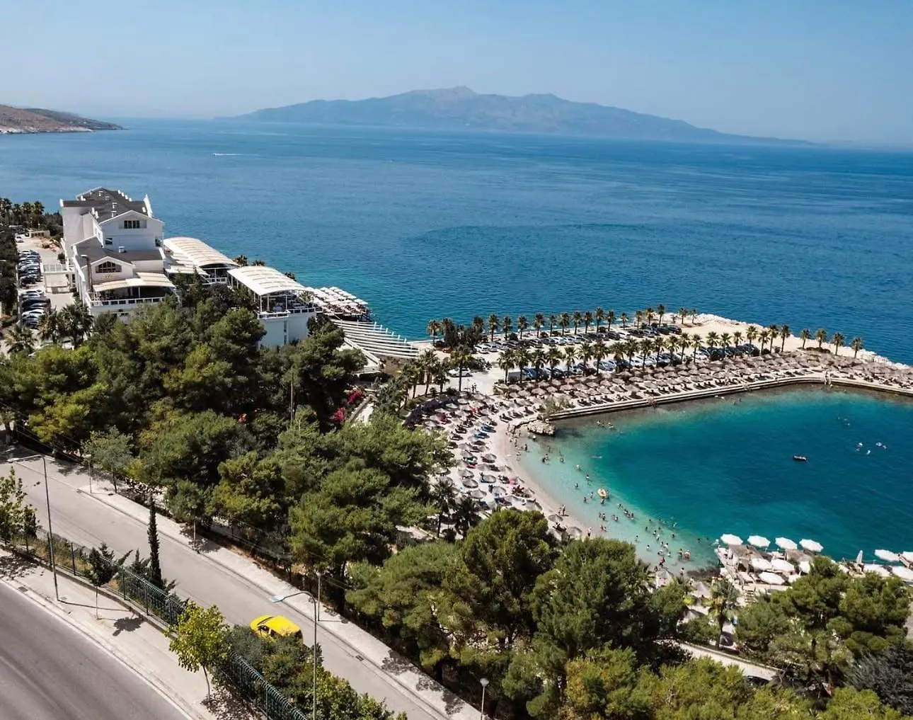 K&T Seaside Deluxe Twobedroom Apartment ساراندا ألبانيا